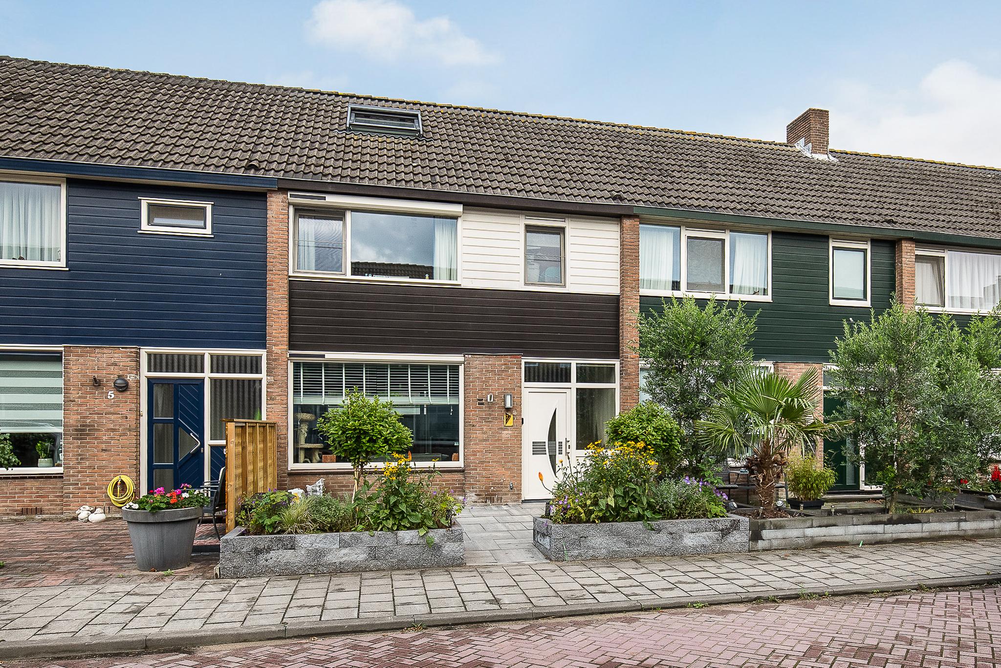 Lijsterbesstraat 7, 2371 TE Roelofarendsveen